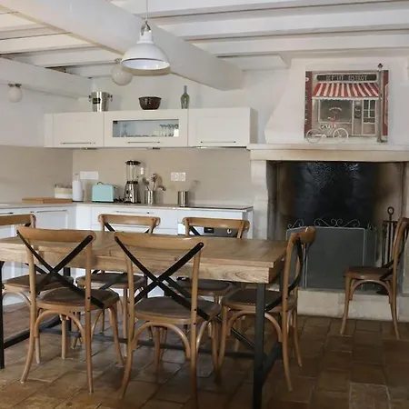 Hébergement de vacances Maison, Charme, Vieilles Pierres La Capelle-et-Masmolene