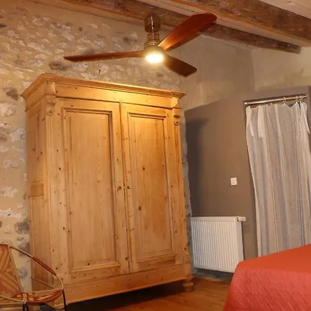 Holiday home Maison, Charme, Vieilles Pierres *